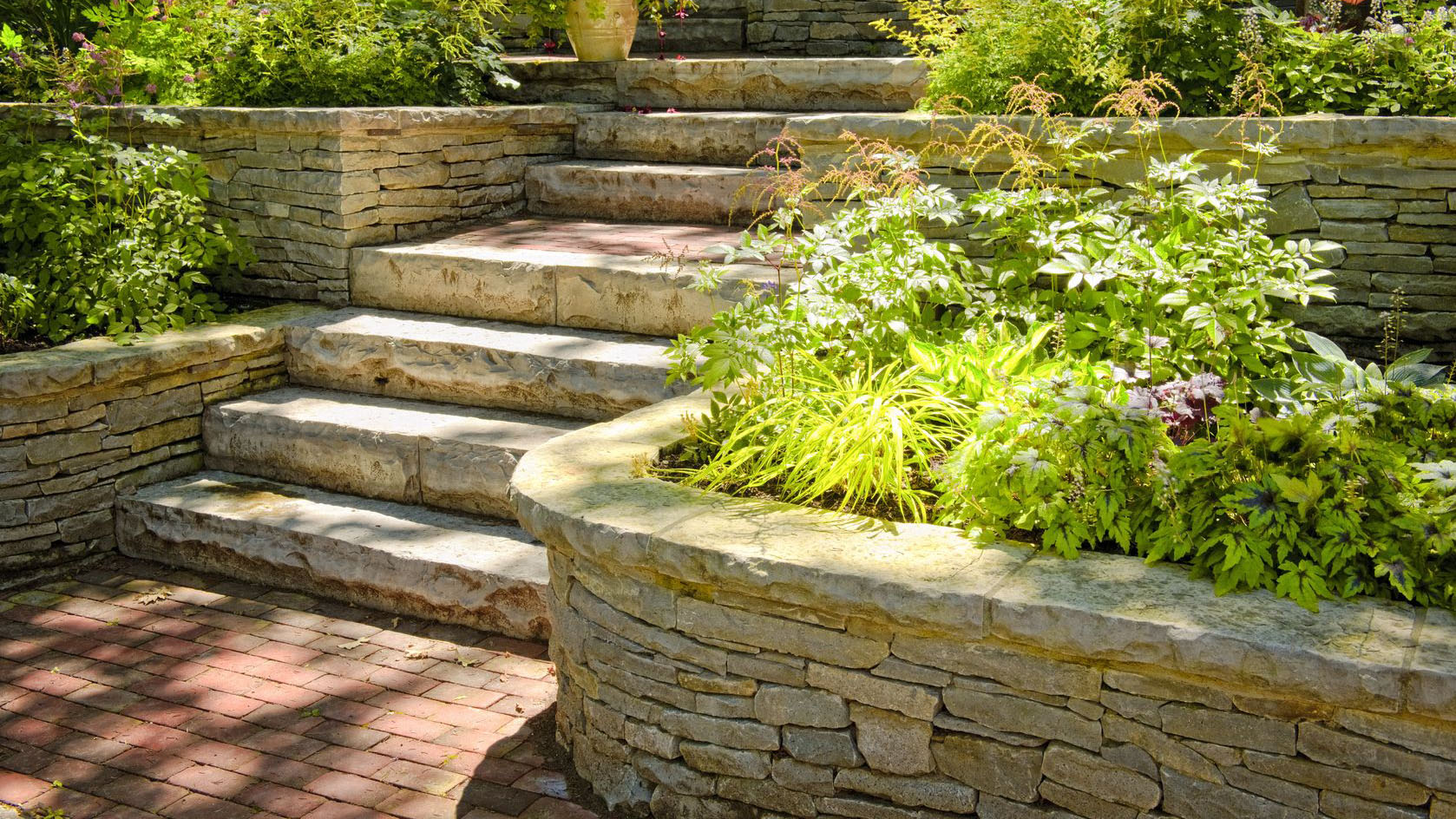 Annapolis Neck Retaining Wall and Garden Wall Near Me