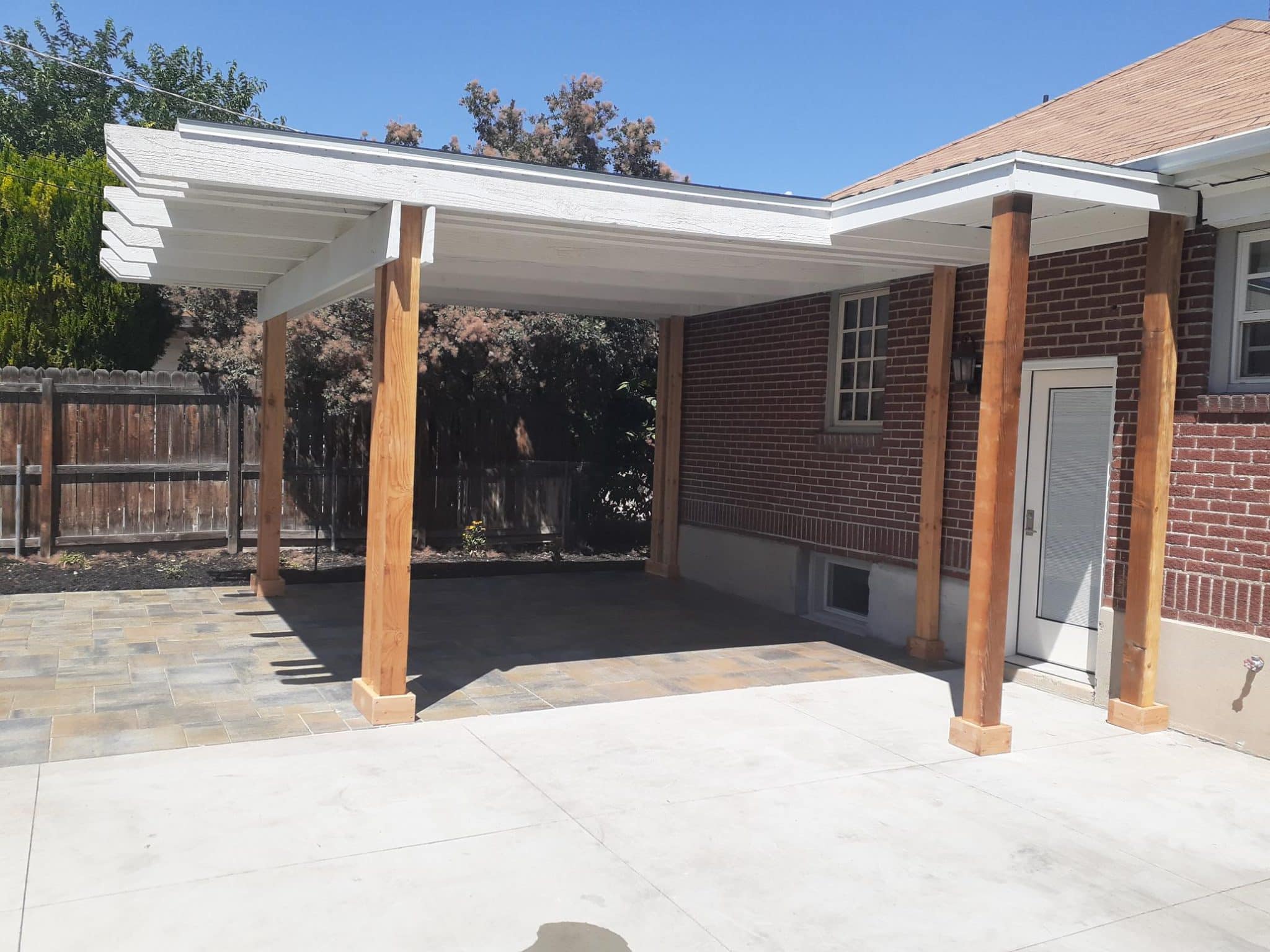 KAMEE SHROPE PERGOLA 2020 SIDE VIEW2 Side view of a finished pergola